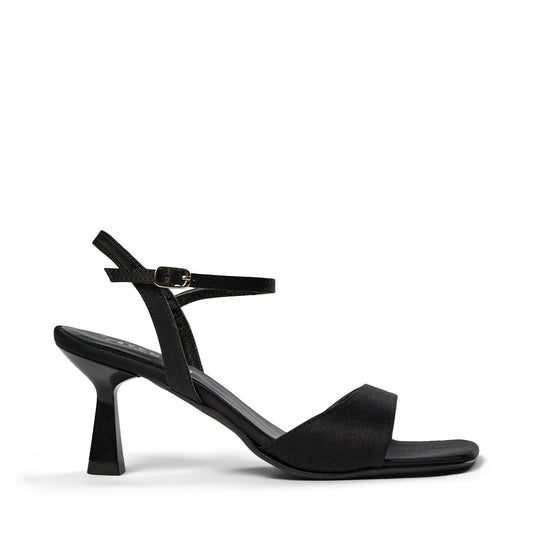 Pavement Helma Heels Black satin 705